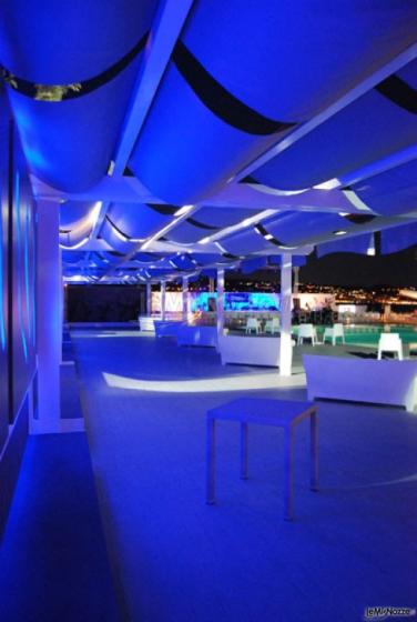 Kora Pool and Beach Events - Sala illuminata per le nozze