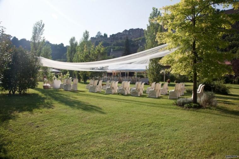 Cerimonia di matrimonio in giardino