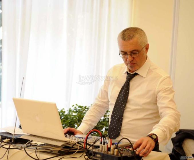 Alla console a Villa Verdefiore- - Dj Luis musica per matrimoni