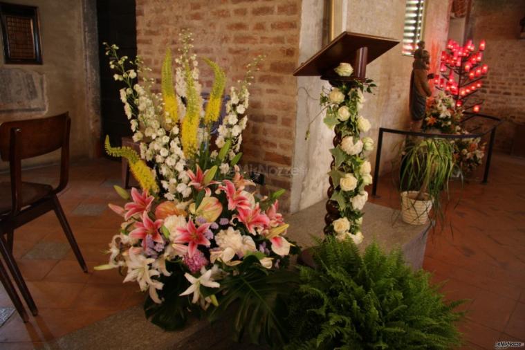 Francesco Mercandelli - Addobbi floreali per matrimoni in chiesa