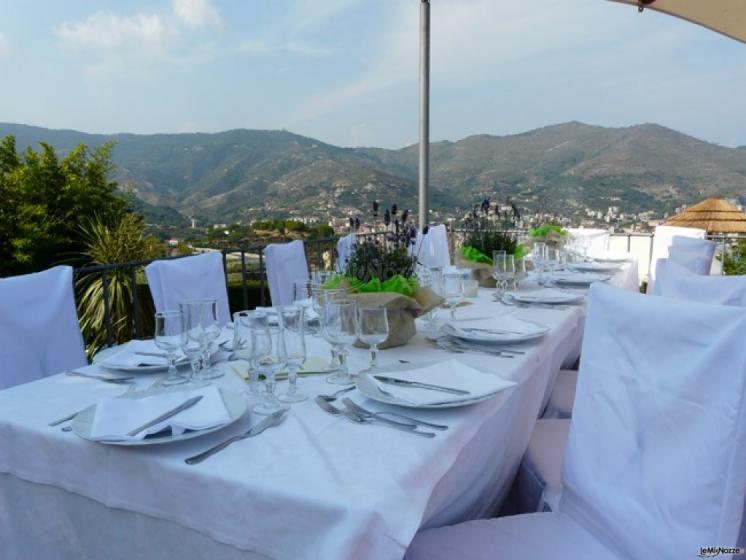 Mise en place verde per il matrimonio