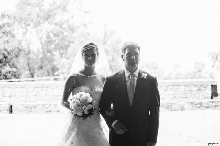 Foto dell'arrivo in chiesa della sposa