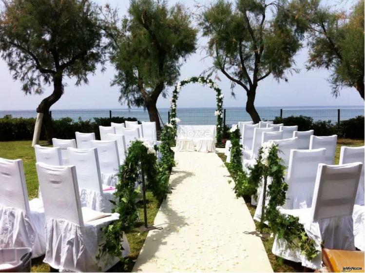 Hotel Villaggio Torre San Vito - Porzione di parco per matrimonio