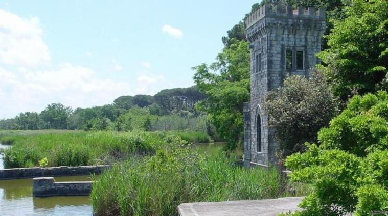 La darsena e il lago