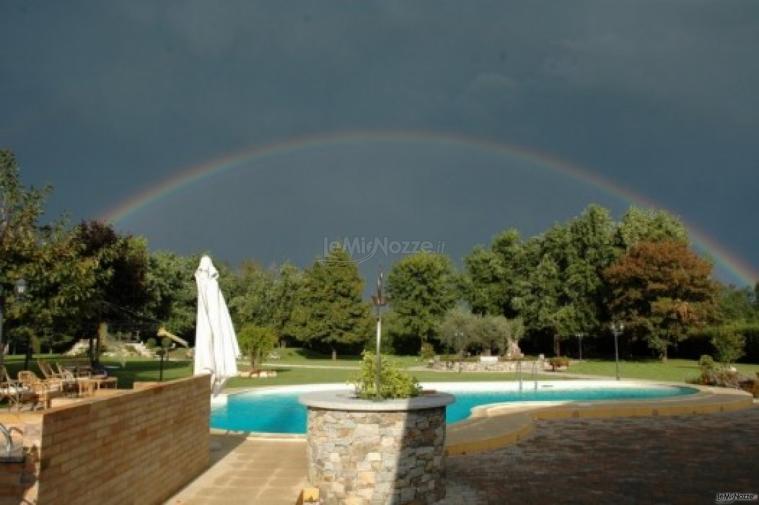 Arcobaleno sulla location di nozze