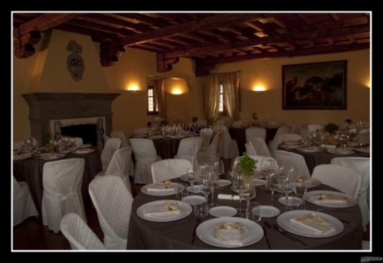 Sala allestita per il banchetto di nozze