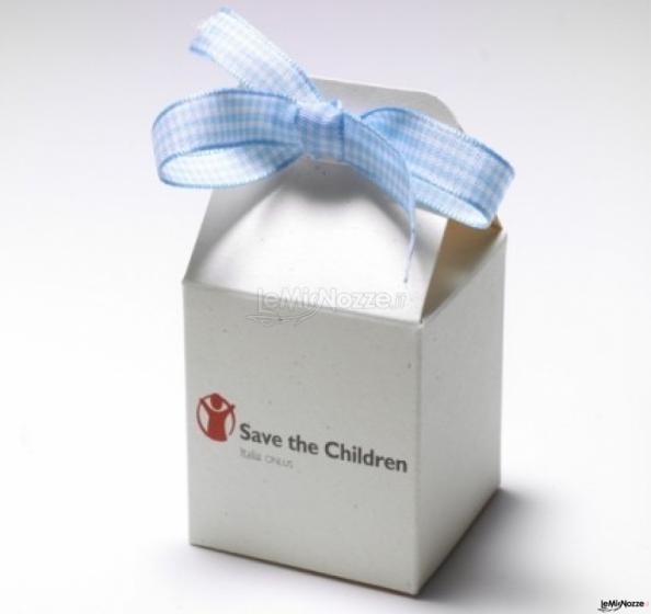 Scatolina porta confetti Save the Children con fiocco celeste