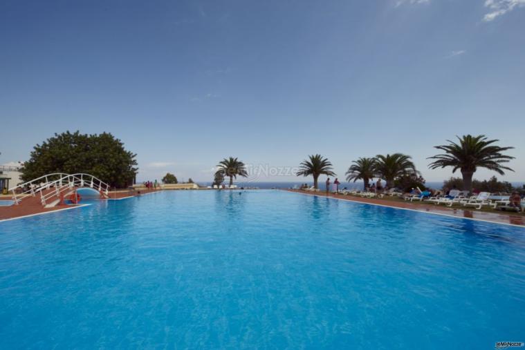 Meravigliosa piscina del Torre Normanna Hotel