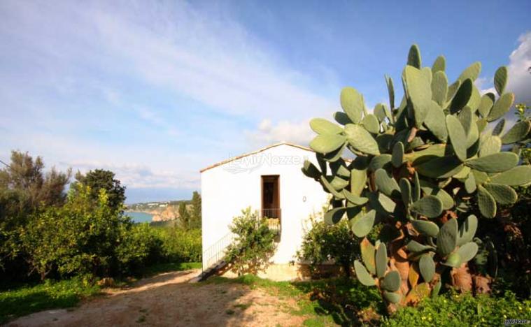 Il Calajò Resort Agriturismo e il Golfo sullo sfondo