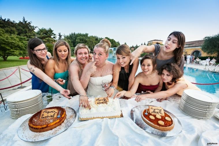 Foto sposa e amiche - Carlo Buttinoni Fotografo