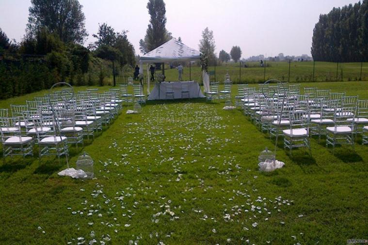 Cerimonia di matrimonio in giardino