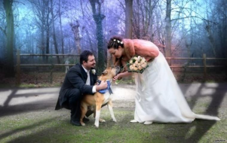 Foto degli sposi alla location di matrimonio