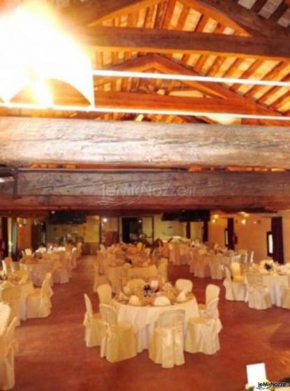 Sala dal sapore rustico per i matrimoni