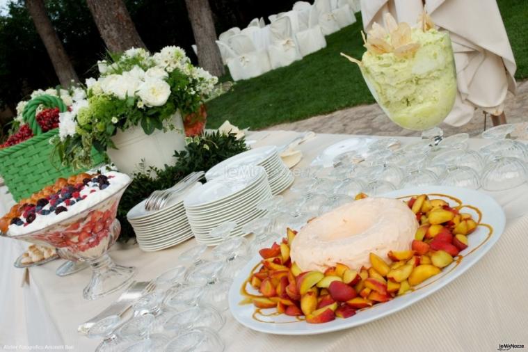 Corte di Torrelonga - Dettaglio del buffet di frutta e dolci