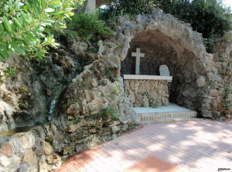 Grotta nel parco di Parc Hotel Villa Immacolata