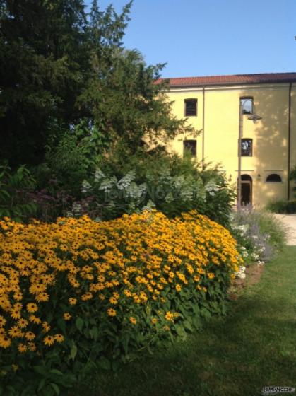 Giardino fiorito di Villa Abbazia di Busco