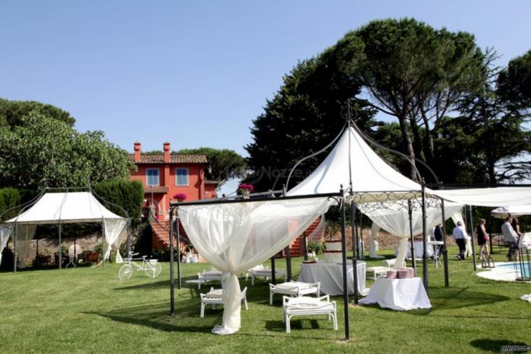 Matrimonio sotto il gazebo