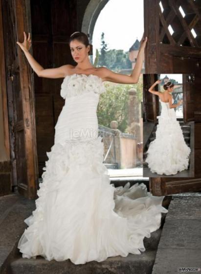 Vestito da sposa senza spalline