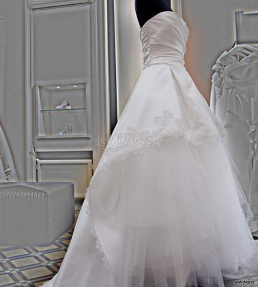 Abito da sposa con sotto gonna in tulle