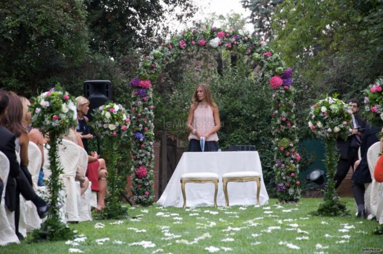 Cerimonia di matrimonio in giardino