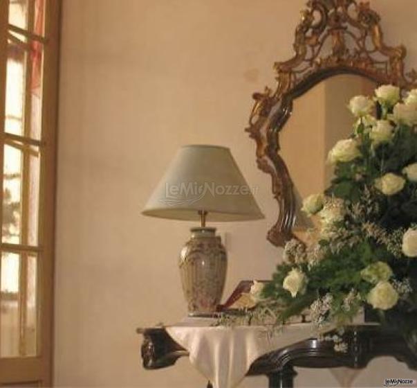 Fiori bianchi per la casa della sposa