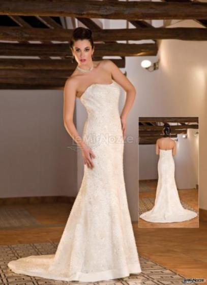 Vestito da sposa dalla linea elegante