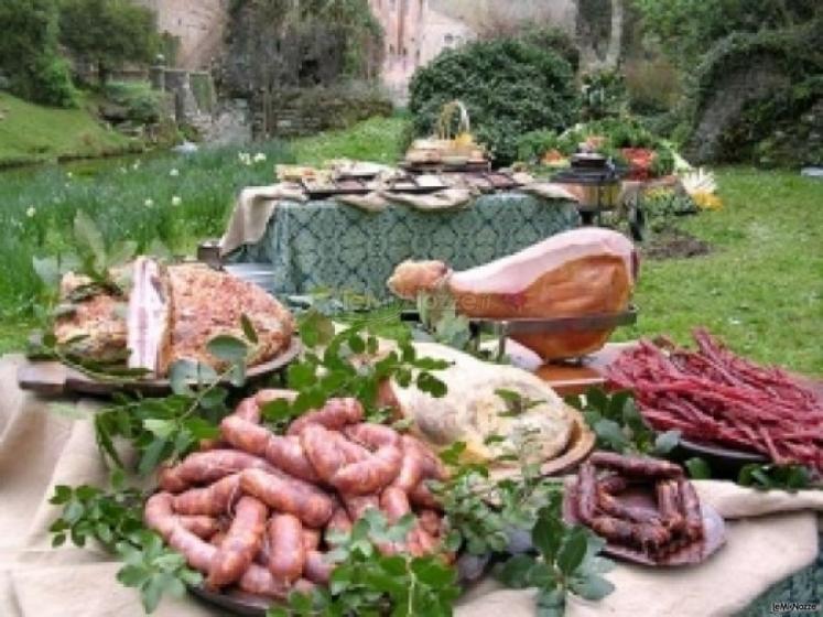 Buffet di salumi per il ricevimento di matrimonio