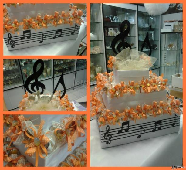 Torta tema musica arancio - Promessi Sposi Bomboniere