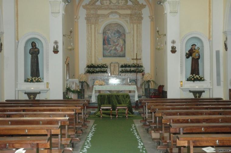 Allestimento in verde per la cerimonia di matrimonio