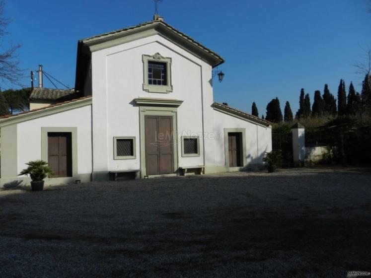 Entrata della chiesa interna alla location