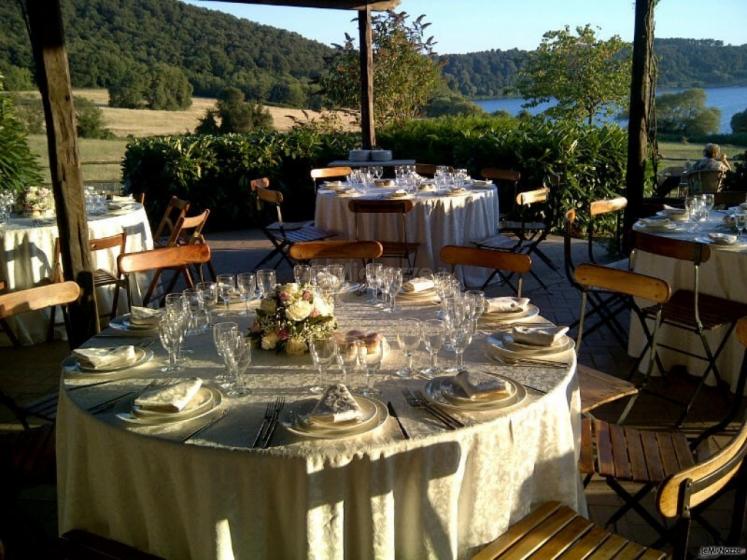 Tavoli con vista lago per il matrimonio