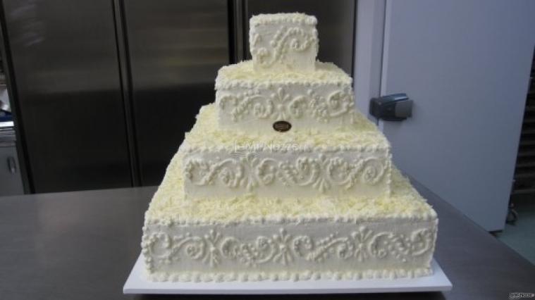 Torta monumentale per il matrimonio