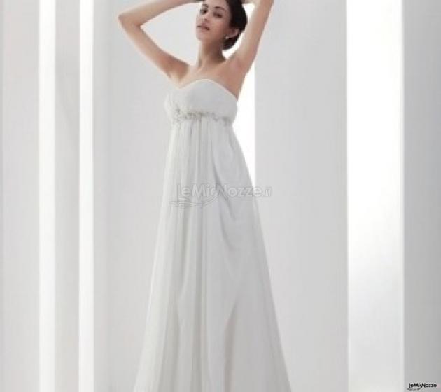 Splendido abito da sposa in stile impero