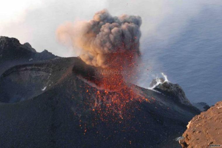 Weddings Stromboli - L'eruzione del vulcano