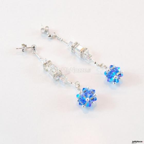 Orecchini in argento tessuti a mano con cubi, strass e sfere Swarovski Treasure Blue