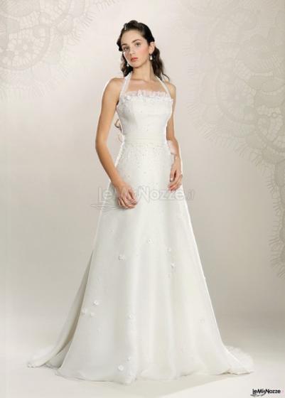 Vestito da sposa con spalline che si incrociano dietro il collo - Collezione Zaffiro Z8