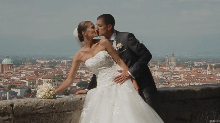 eleganza e montaggio moderno video matrimonio bassano del grappa whitesfilm