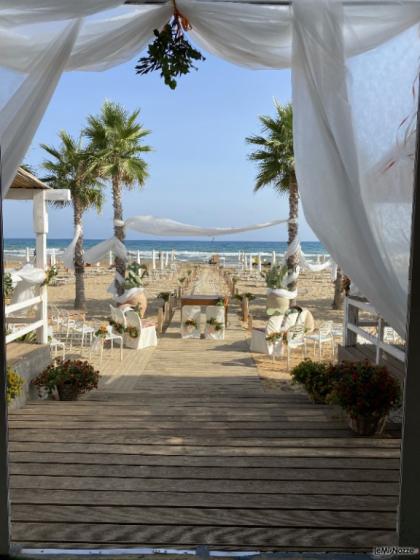 Dixie Wedding Experience - allestimento matrimonio in spiaggia