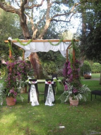 Cerimonia di matrimonio in giardino