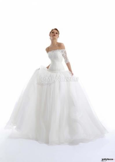 Abito da sposa con spalle scoperte e gonna ampia - Modello Dolcezza