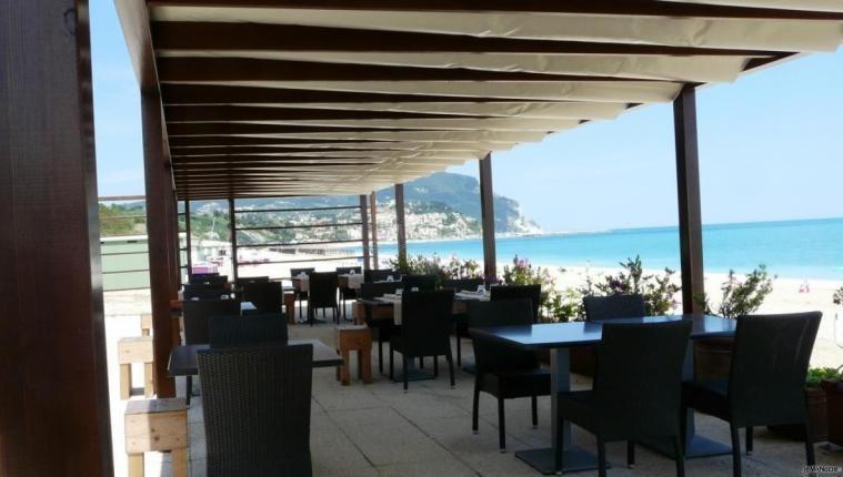 Terrazza sulla spiaggia - Les Parasols