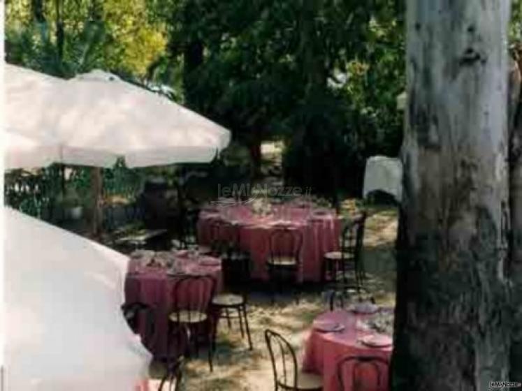 Allestimento per ricevimenti di matrimonio in giardino