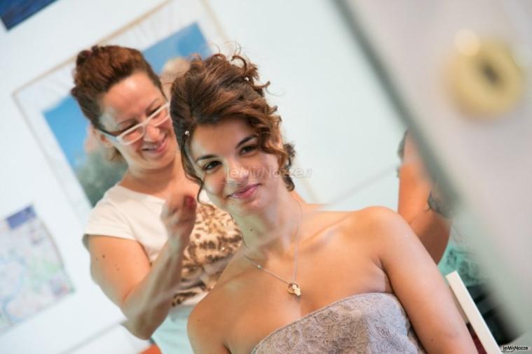 Preparativi sposa acconciatura