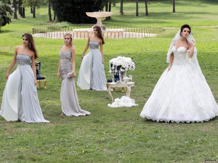 Abito da sposa con scollo a cuore e abiti da cerimonia