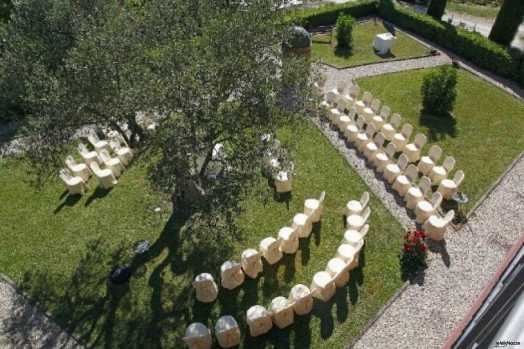 Allestimento della cerimonia di matrimonio