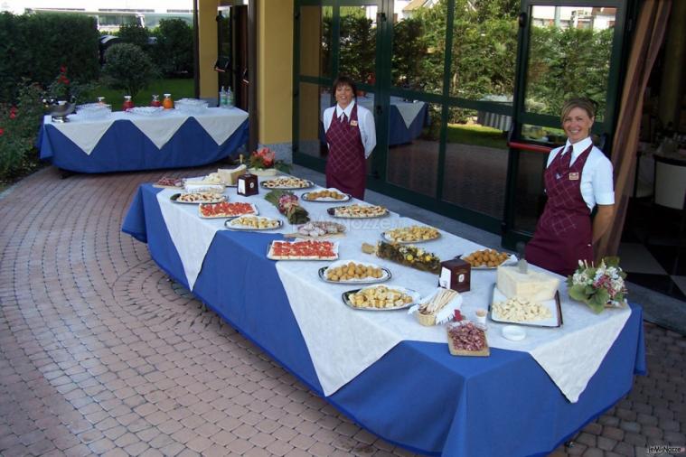 Buffet di antipasti per il ricevimento di matrimonio