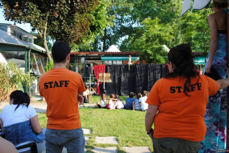 Animazione de I Mattacchioni durante un matrimonio in giardino