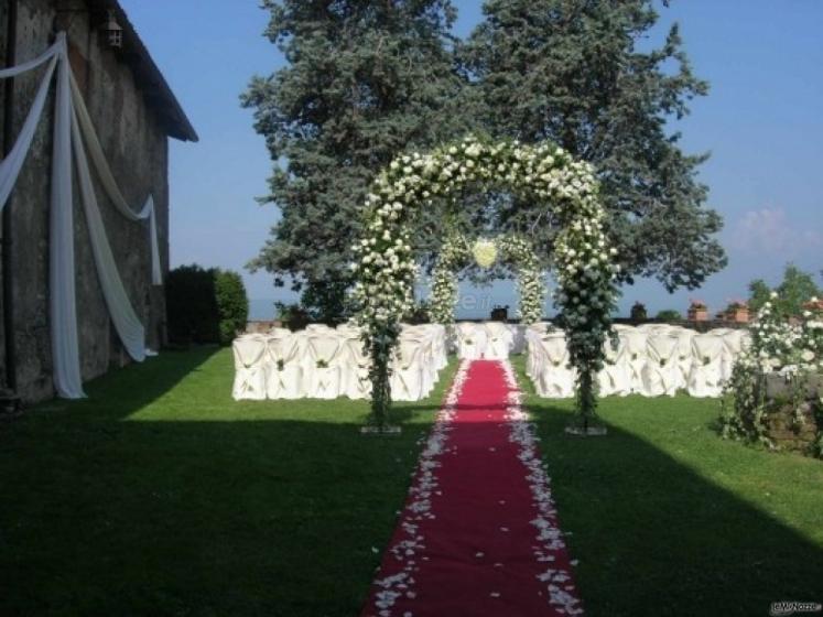 Allestimento del matrimonio all'aperto