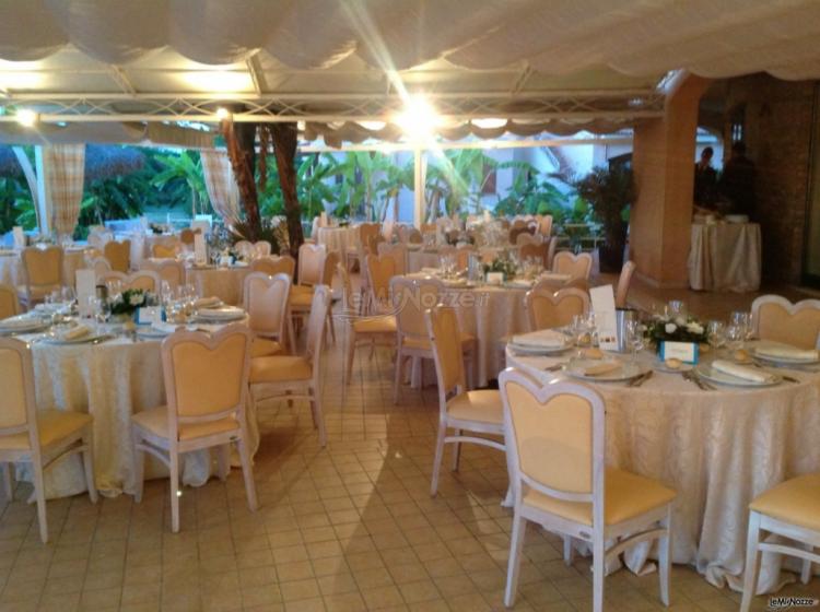 Cena in veranda - Sala ricevimenti I Giardini di Nausicaa