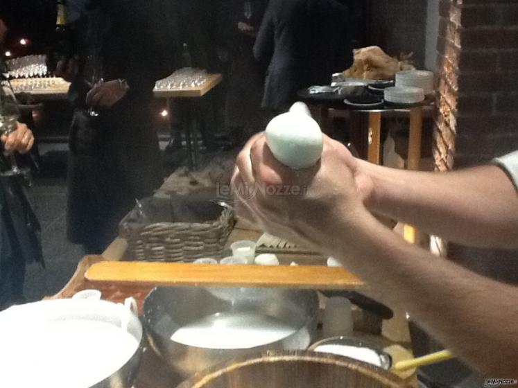 Preparazione della burrata